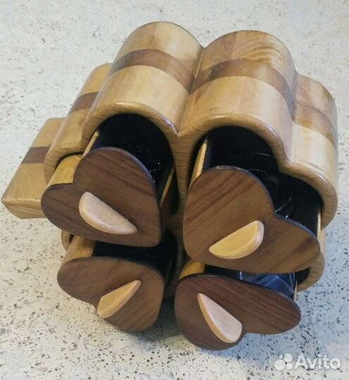 Шкатулка из красного дерева ручной работы