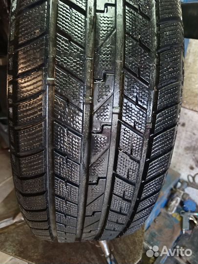 RoadX RX Frost WH03 235/60 R18