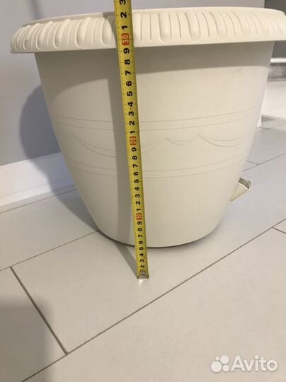 Горшок / кашпо для цветов