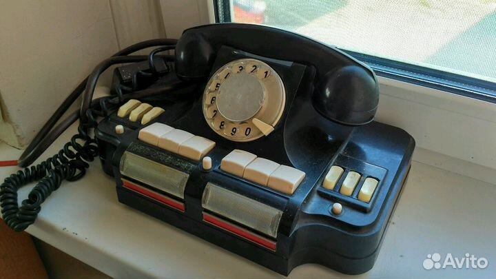 Старинный телефон коммутатор кд-6