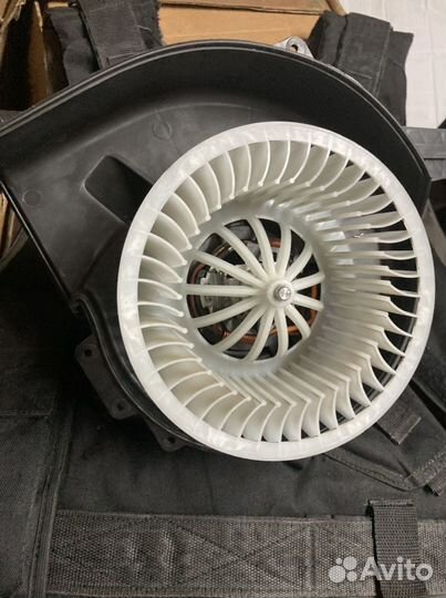 Volkswagen Polo мотор отопитель печки