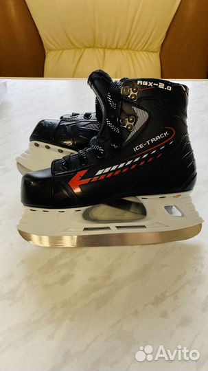 Коньки хоккейные детские
