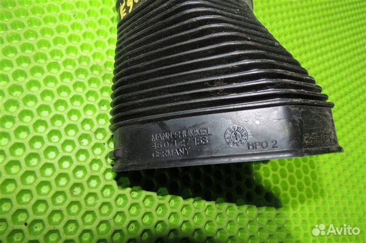 Патрубок воздушного фильтра Bmw M3 E90 N64N 2009