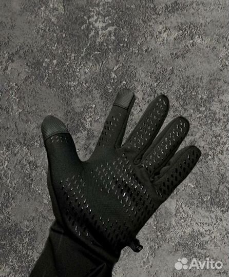 Перчатки nike hyperwarm на хайпе