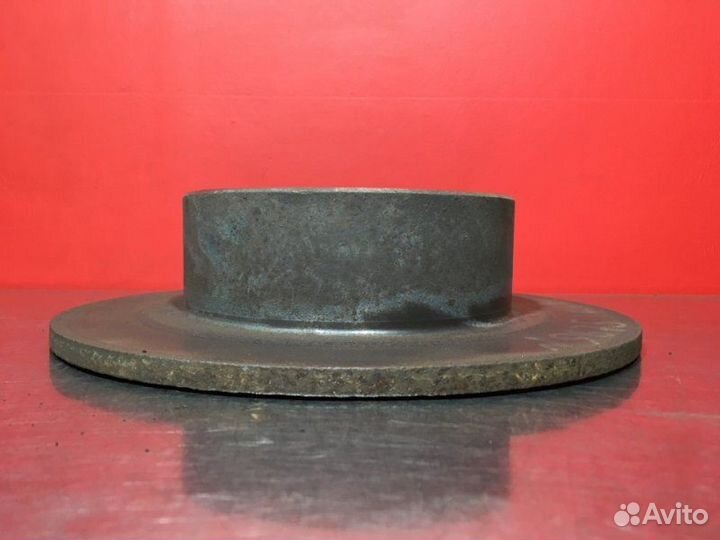 Диск тормозной задний Opel Vectra B 2.2 Z22SE 2000