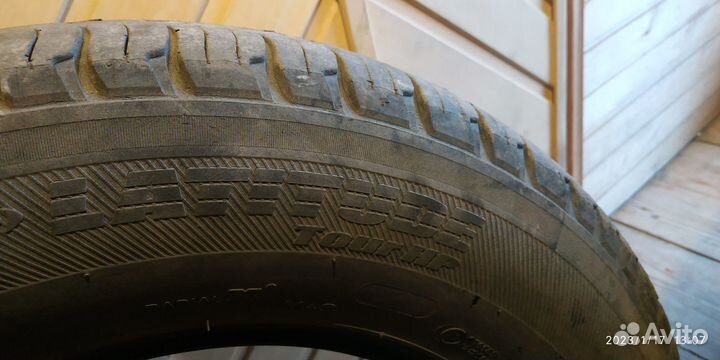 Michelin Latitude Tour HP 215/70 R16 100H
