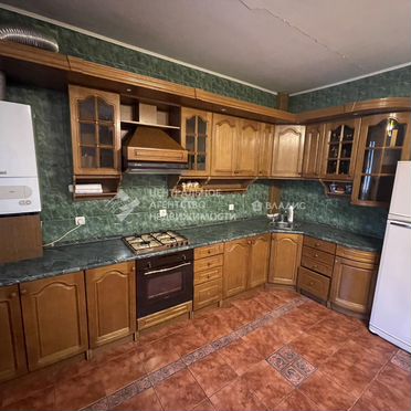 6-к. квартира, 260 м², 5/6 эт.