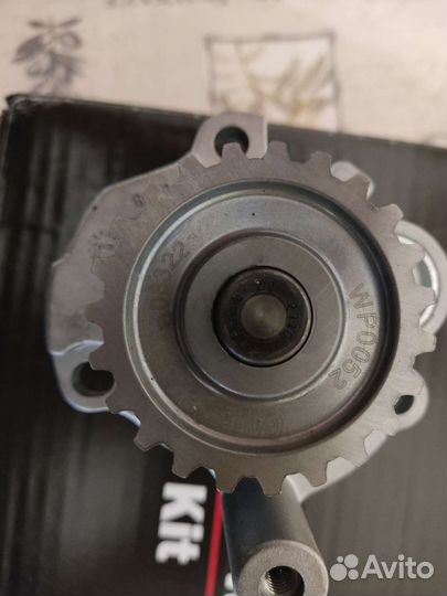 Водяной насос помпа