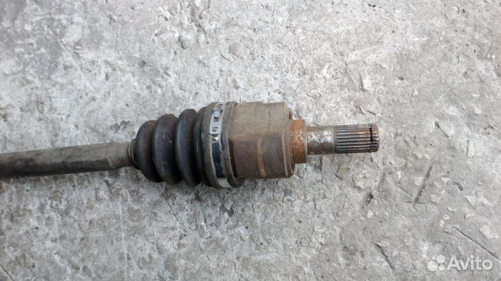 Привод правый Kia Rio 3 Hyundai Solaris