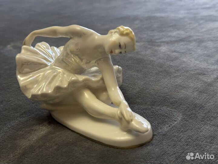 Статуэтка балерина фарфор