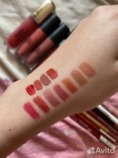 7 карандашей для губ + 4 помады в подарок пакетом