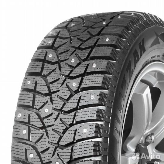 Bridgestone Blizzak Spike-02 245/50 R18 104T