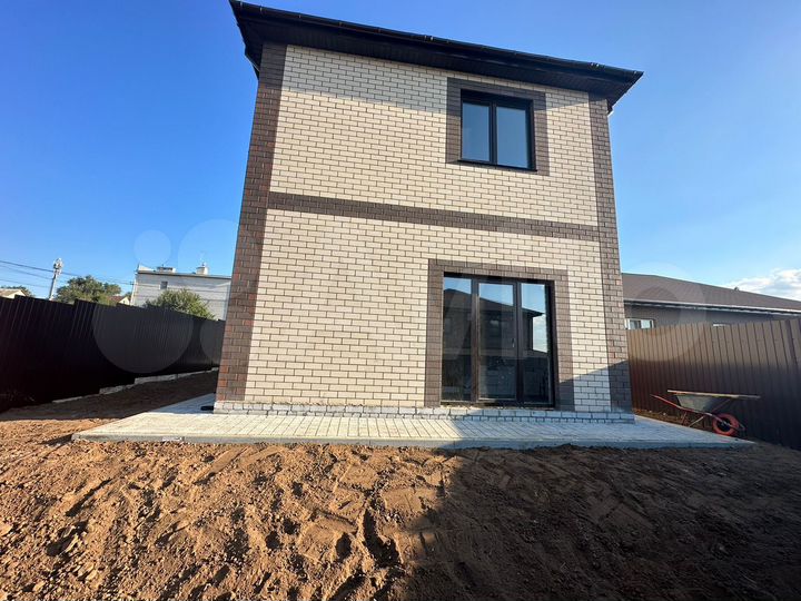 Коттедж 147 м² на участке 4 сот.