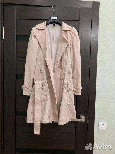 Плащ женский размер 42 NAF NAF