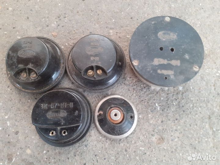 Капсюль телефона