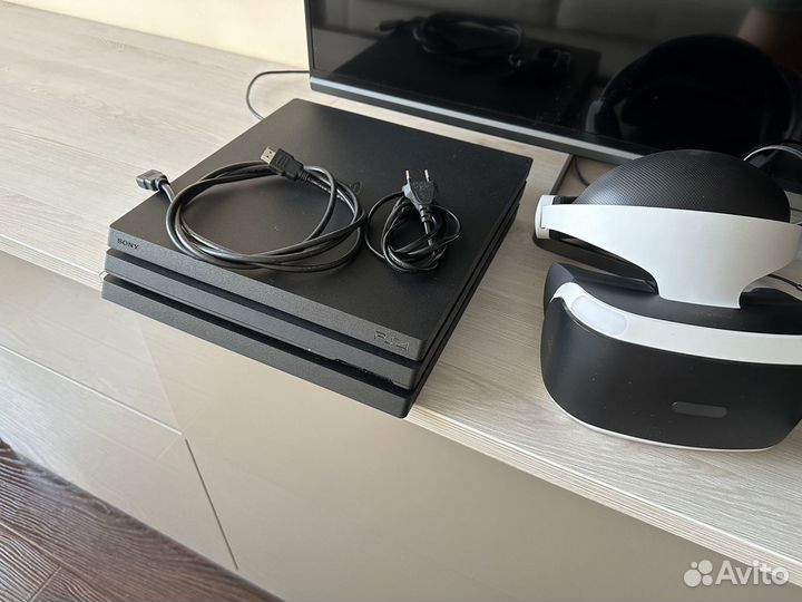 Комплект Sony playstation 4 + VR, move и камера