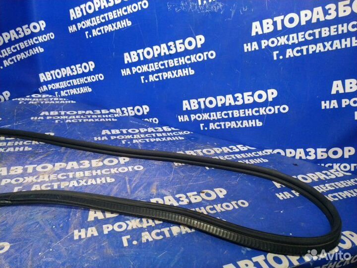 Уплотнительная резинка багажника Ваз Лада Веста