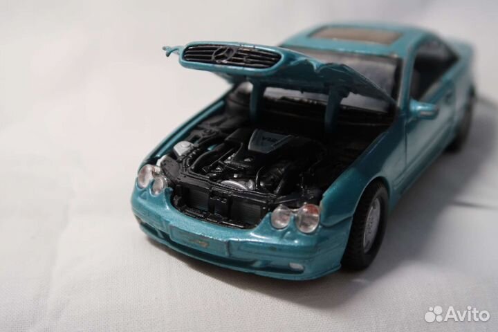 Mercedes-Benz CL600 модель 1:32