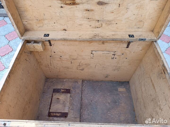 Ящик для хранения кормов