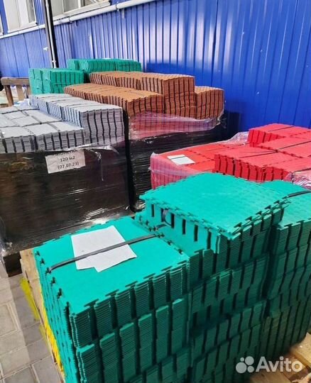 Модульная плитка пвх в спорт зал