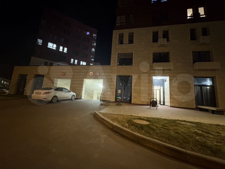 Машиноместо, 13 м²