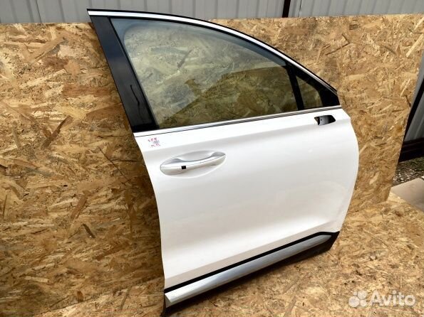 Дверь передняя правая Hyundai Santa Fe 4