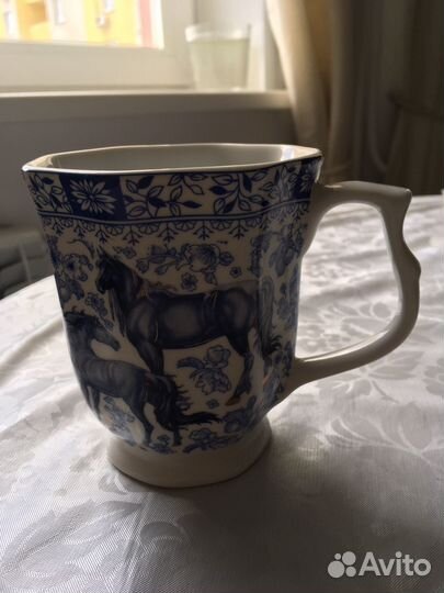 Кружка Лошади England collection Royal porcelain