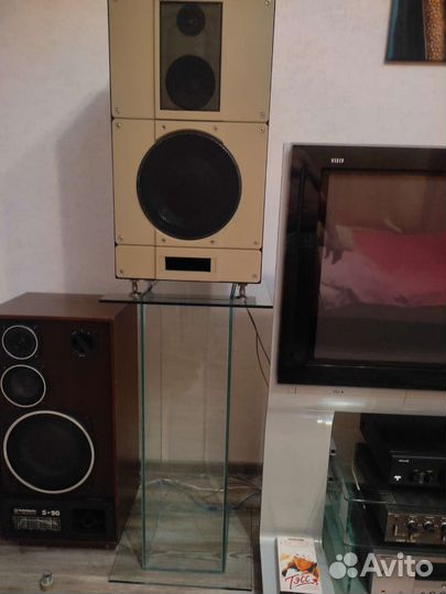 Стойки из стекла