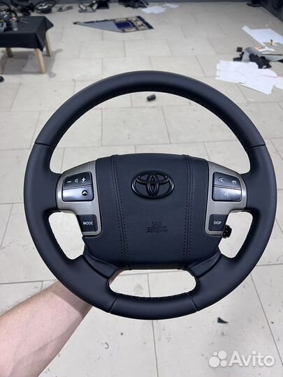 Руль на ланд крузер 200 (обмен)
