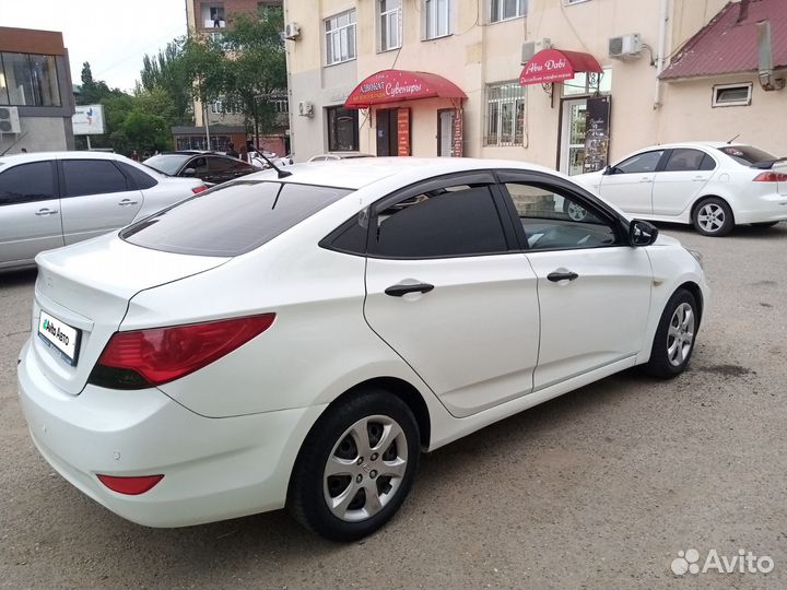 Hyundai Solaris 1.4 AT, 2014, 200 000 км