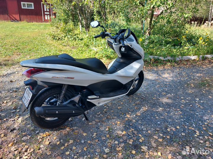 Скутер Honda PCX 150