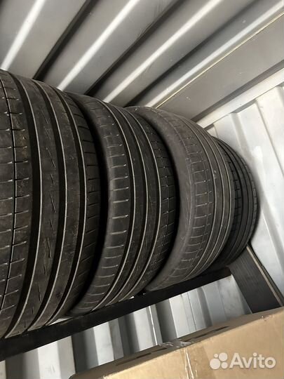 Vredestein Ultrac Vorti + 275/40 R22 Y