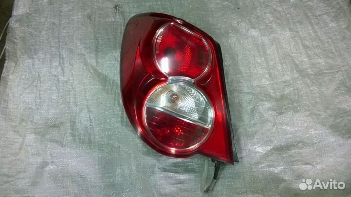 Фонарь задний Chevrolet Aveo T300 седан