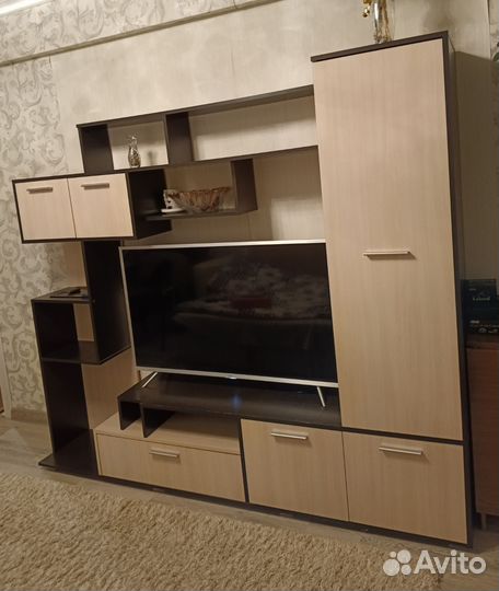 Стенка в гостиную