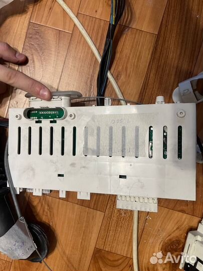 Запчасти для стиральную машину indesit