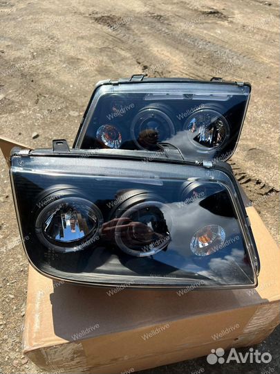 Фары передние VW Bora 98-05 AE галоген черные