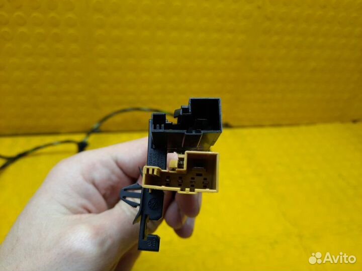 Проводка двери задняя Skoda Octavia cwva 2017