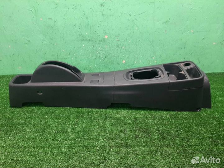 Консоль центральная (без подлокотника) Suzuki Ign