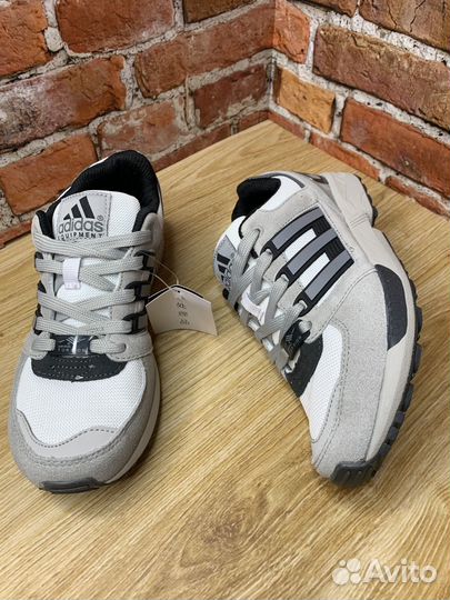 Кроссовки adidas torsion equipment