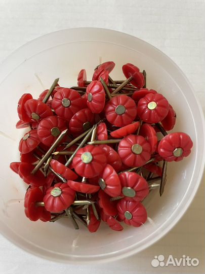 Мебельные декоративные гвозди