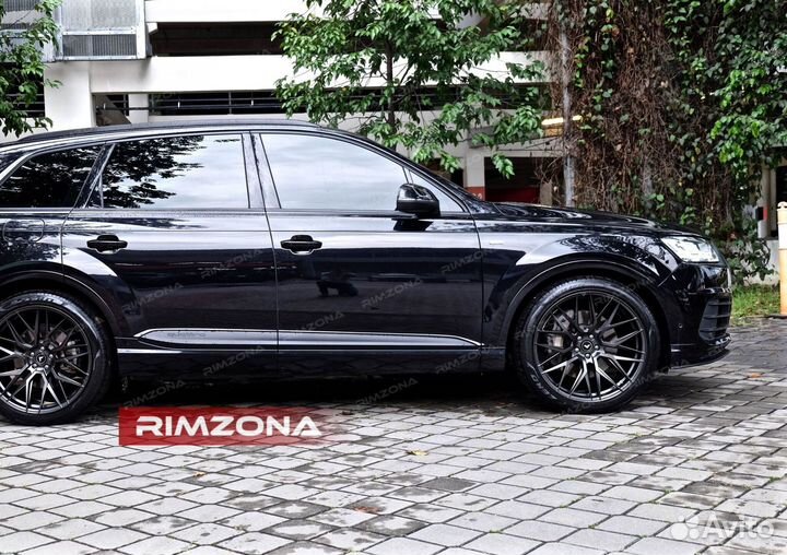 Кованые диски R22 на Audi Q8