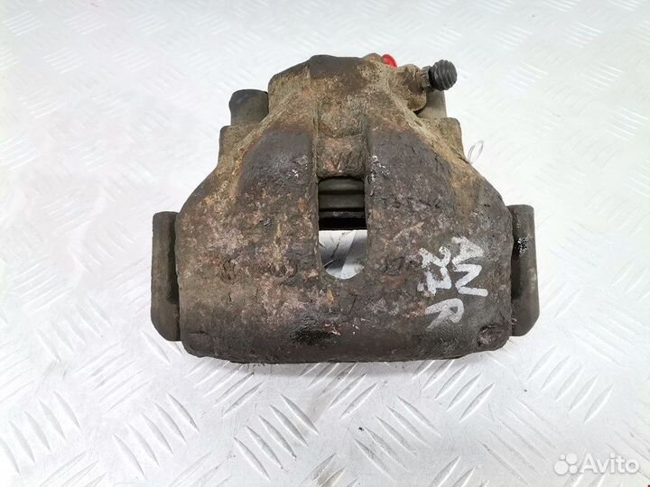 Суппорт передний правый для Volkswagen Passat 5 GP