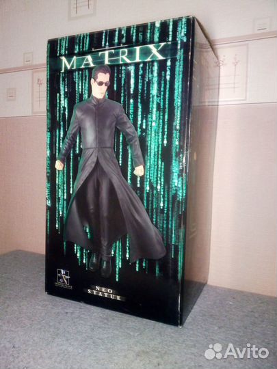 Статуя Gentle Giant Neo