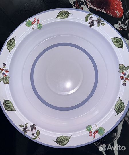 Блюдо с крышкой