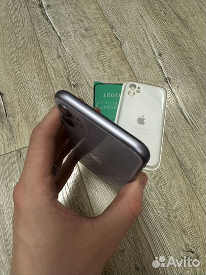 iPhone 11, 64 ГБ