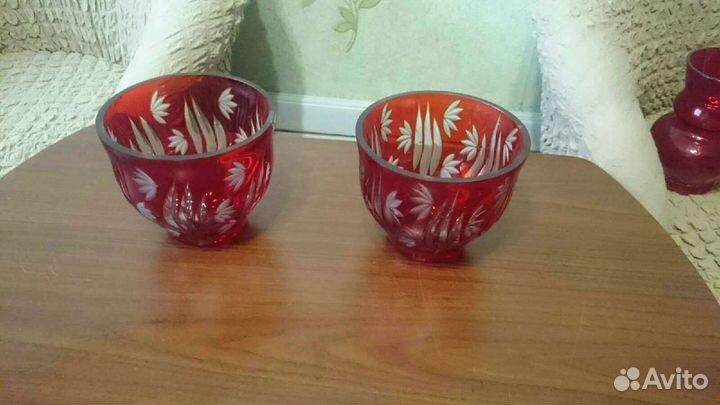 Вазы, конфетницы, салатницы из красного хрусталя
