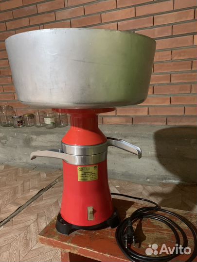 Сепаратор молока сич-80