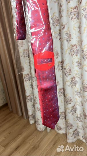 Фирменные новые галстуки