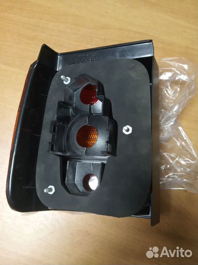 Фонарь правый Volkswagen Passat