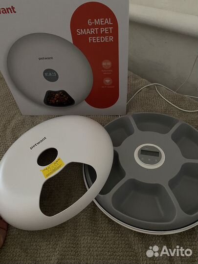 Автоматическая кормушка для животных